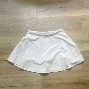 White circle skirt